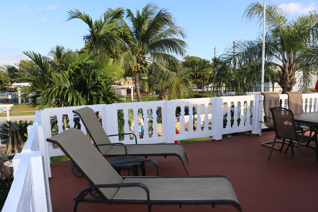 Breakaway Inn Guest House Lauderdale-by-the-Sea Εξωτερικό φωτογραφία