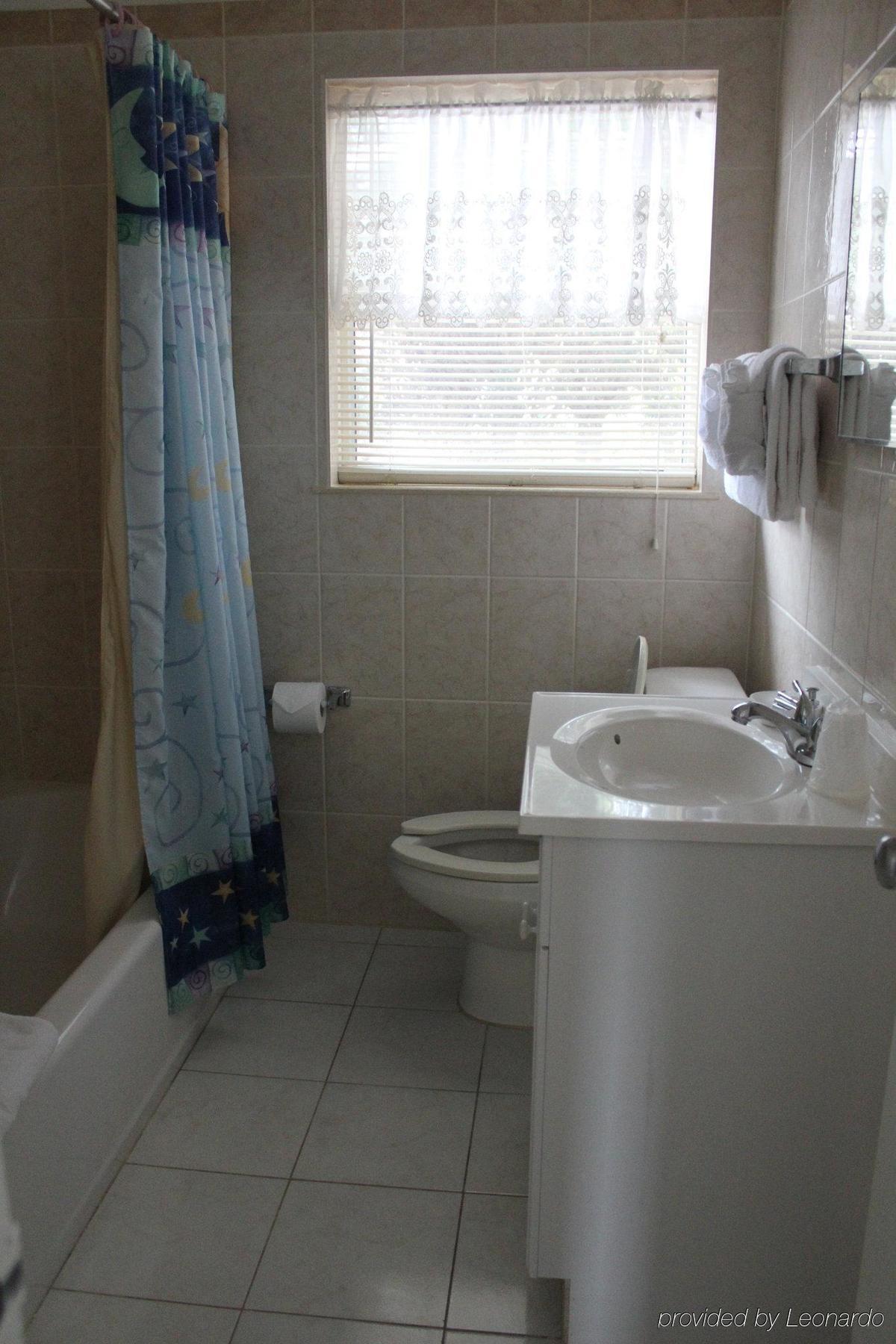 Breakaway Inn Guest House Lauderdale-by-the-Sea Εξωτερικό φωτογραφία