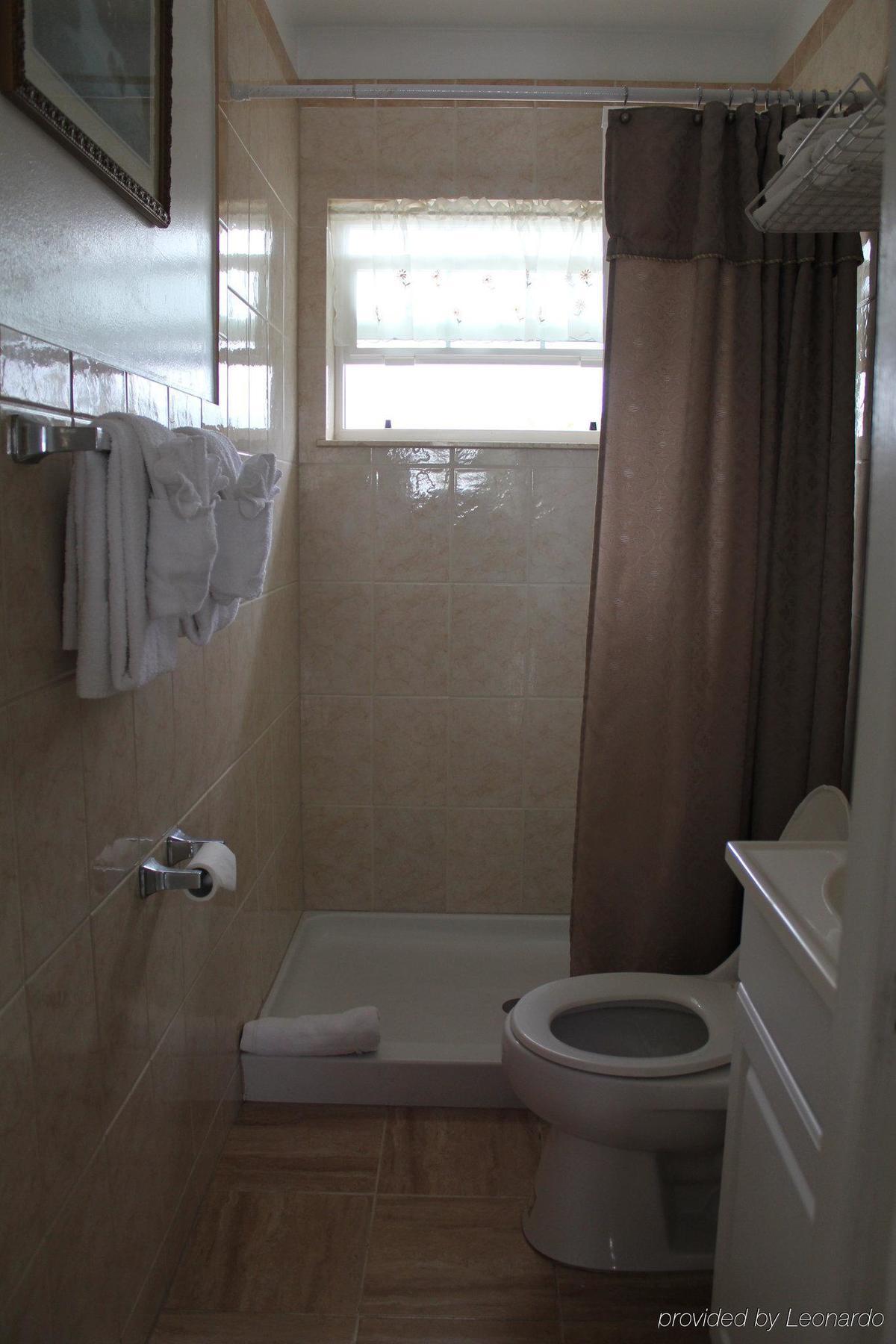 Breakaway Inn Guest House Lauderdale-by-the-Sea Εξωτερικό φωτογραφία