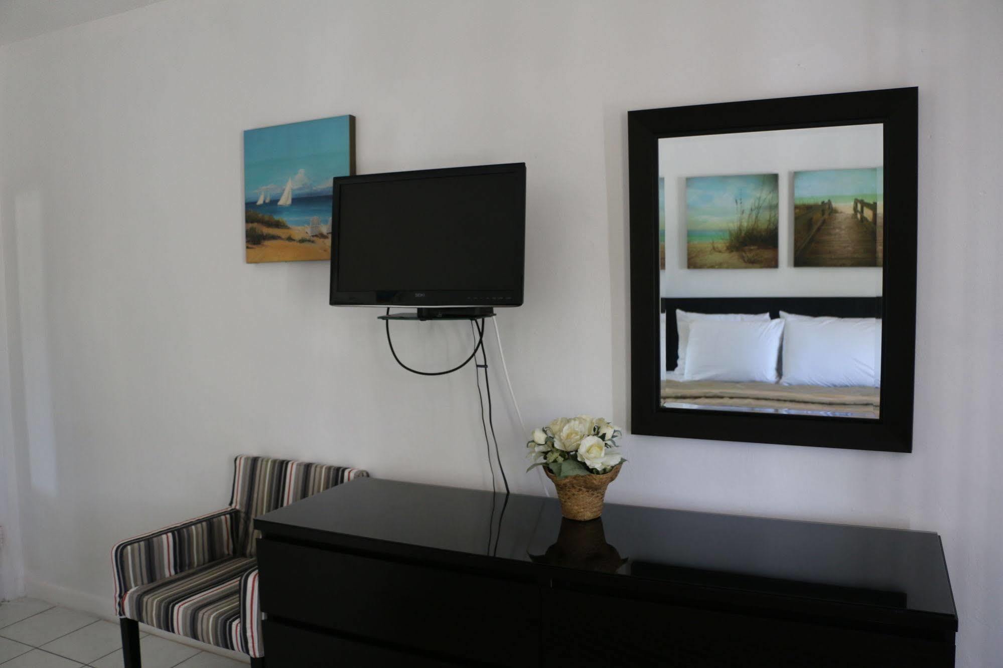 Breakaway Inn Guest House Lauderdale-by-the-Sea Εξωτερικό φωτογραφία